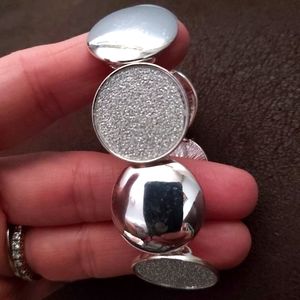 Gorgeous handmade silver plated bracelet with solid secur elastic